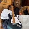 GUITARE ÉLECTRIQUE DÉBUTANT thumb 0