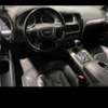 Audi Q7 7 places thumb 10