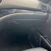 Honda Pilot SUV blanc spacieux fenêtres teintées thumb 2
