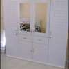 Armoire marron ,blanc et noire thumb 13