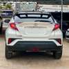 Toyota C-hr 2018 thumb 8