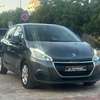 Peugeot 208 thumb 2