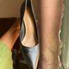 Chaussures talons noirs élégants silhouette affinée thumb 3