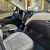 Hyundai  santafé  2017 thumb 5