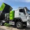 CAMION BALAYEUSE SINOTRUK HOWO thumb 1