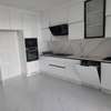 Appartement 5 chambres salon à louer almadies thumb 3