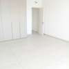 Appartement vue sur la Rte du King Fahd thumb 2