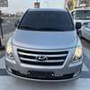 Hyundai Grand Starex 12 places Deluxe thumb 3