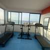 Appartement, une piscine à débordement, salle de sport thumb 13