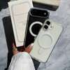 iPhone 16 thumb 2