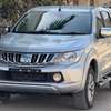 Mitsubishi L200 2016 thumb 0