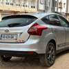 Ford Focus Année 2012 très bon état thumb 14