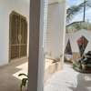 Grande villa aux Maristes thumb 3