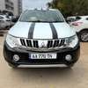 MITSUBISHI L200 ,2015 thumb 1