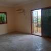 BELLE VILLA A LOUER thumb 9
