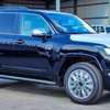 Toyota land cruiser vxr thumb 1