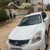 Nissan altima thumb 3