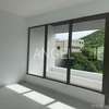 Réf_7114_GL – Showroom avec plateaux de bureaux et entrepôts thumb 7