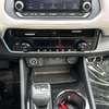 Nissan rogue thumb 6