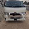 Mini bus Hiace thumb 0