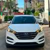 Hyundia tucson thumb 0