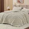 Couette blanche standard légère hypoallergénique thumb 10