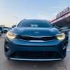 Kia stonic 2017 thumb 0