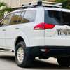 Mitsubishi pajero 2016 thumb 4