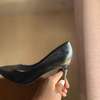 Chaussures talons noirs élégants silhouette affinée thumb 0