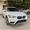 BMW X1 2016 thumb 1