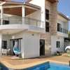 Villa à louer au rond-point ngaparou thumb 0
