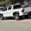 Toyota Hilux 2017 thumb 2