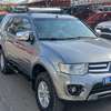 Mitsubshi pajero thumb 0