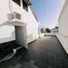 Résidence Privée & Luxueuse aux Almadies thumb 10