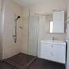 APPARTEMENT F4 A LOUER A NGOR thumb 13