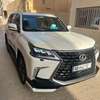 Toyota Lexus V8 2015 thumb 0