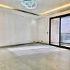 Magnifique Appartement F4 à louer au point E thumb 6