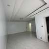 APPARTEMENT A LOUER A ZONE DE RECASEMENT NGOR ALMADIES thumb 9