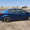 Je vend ma Hyundai Elantra 2016 Manuel essence thumb 2
