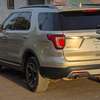 Ford Explorer thumb 1
