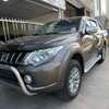 Mitsubishi L200 2018 thumb 2