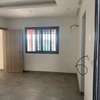 APPARTEMENT de types F4 A louer NGOR~ALMADIES thumb 3