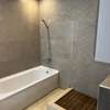appartement f4 meublé à louer au point e thumb 8