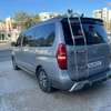 LOCATION HYUNDAI STAREX 9 PLACES AVEC CHAUFFEUR thumb 14