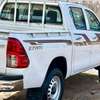 Toyota Hilux 2020 thumb 0