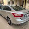 ford focus thumb 11