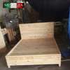 Lit en bois massif double avec tiroirs de rangement thumb 5