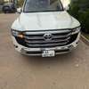 TOYOTA LAND CRUISER  VX 2022 7PLACES thumb 0
