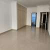 Appartement a loué aux Almadies route king fahd thumb 0
