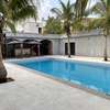 À VENDRE: Villa de 300m2 carré à Nguérigne thumb 2